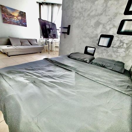 סטודיו על הים Daire Bat Yam Dış mekan fotoğraf